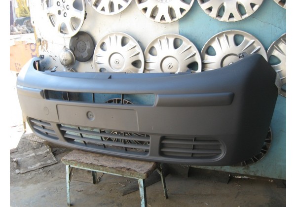 Бампер передній Renault Trafic II, 01-07, 7700312785